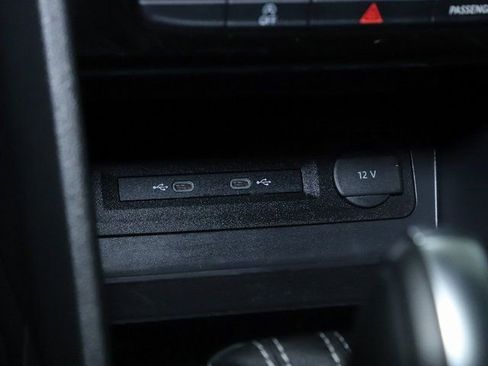 Used 2022 Volkswagen Atlas Cross Sport SEL image 29