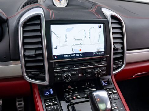Used 2016 Porsche Cayenne GTS AWD/4WD image 26