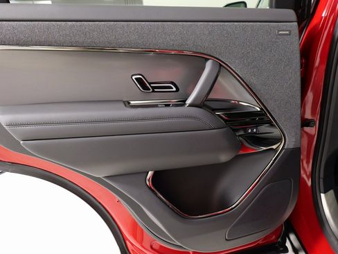 Used 2023 Land Rover Range Rover Sport SE image 34