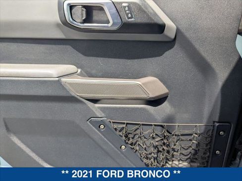 Used 2021 Ford Bronco Black Diamond w/ Sasquatch Package image 10