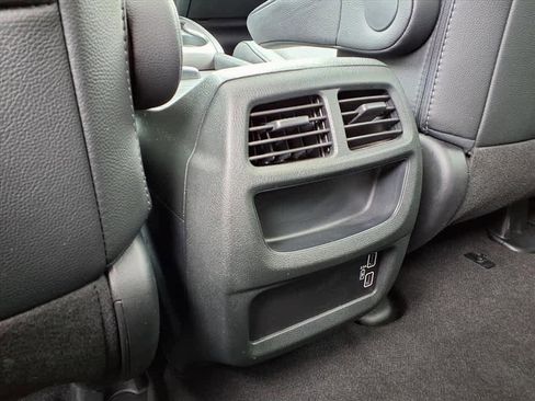 Used 2023 Honda Passport EX-L image 10