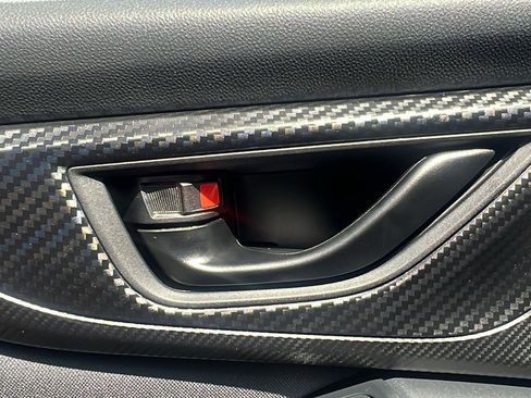 Used 2023 Subaru Crosstrek 2.0i Premium image 9