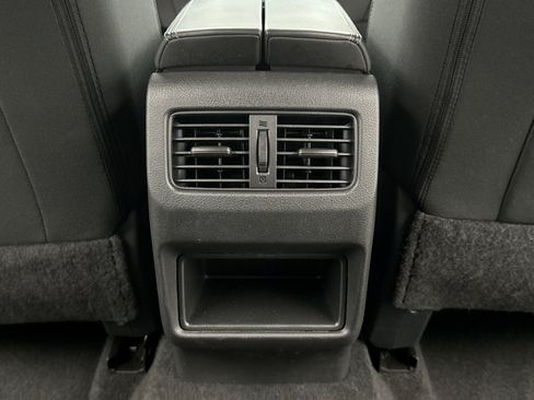 Used 2023 Nissan Rogue S AWD/4WD image 20