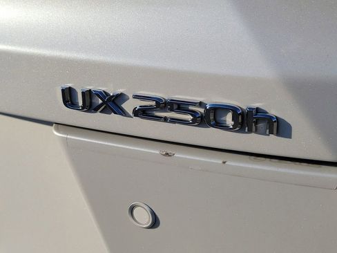 Used 2023 Lexus UX 250h FWD w/ Accessory Package (Z2) image 7