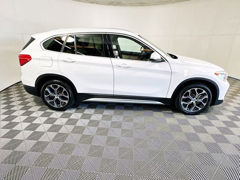 Used 2021 BMW X1 sDrive28i w/ Convenience Package FWD image 2