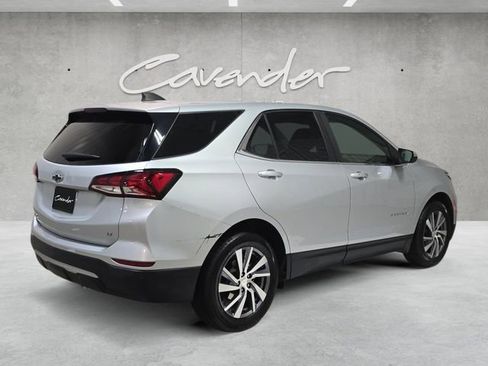 Used 2022 Chevrolet Equinox LT image 16