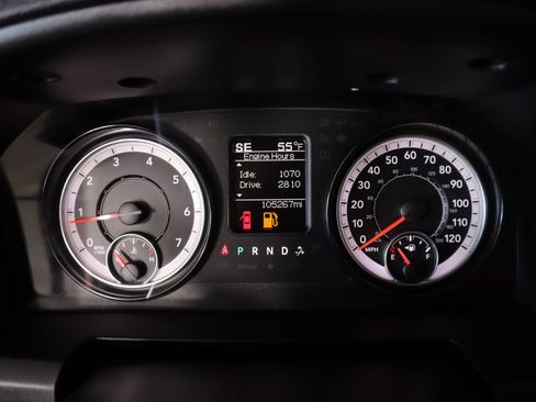 Used 2021 RAM 1500 Classic SLT image 4