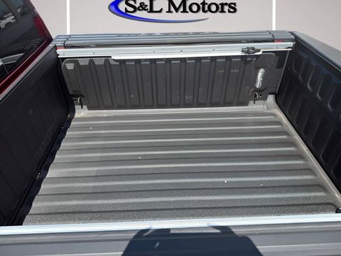 Used 2024 RAM 1500 Laramie AWD/4WD image 9