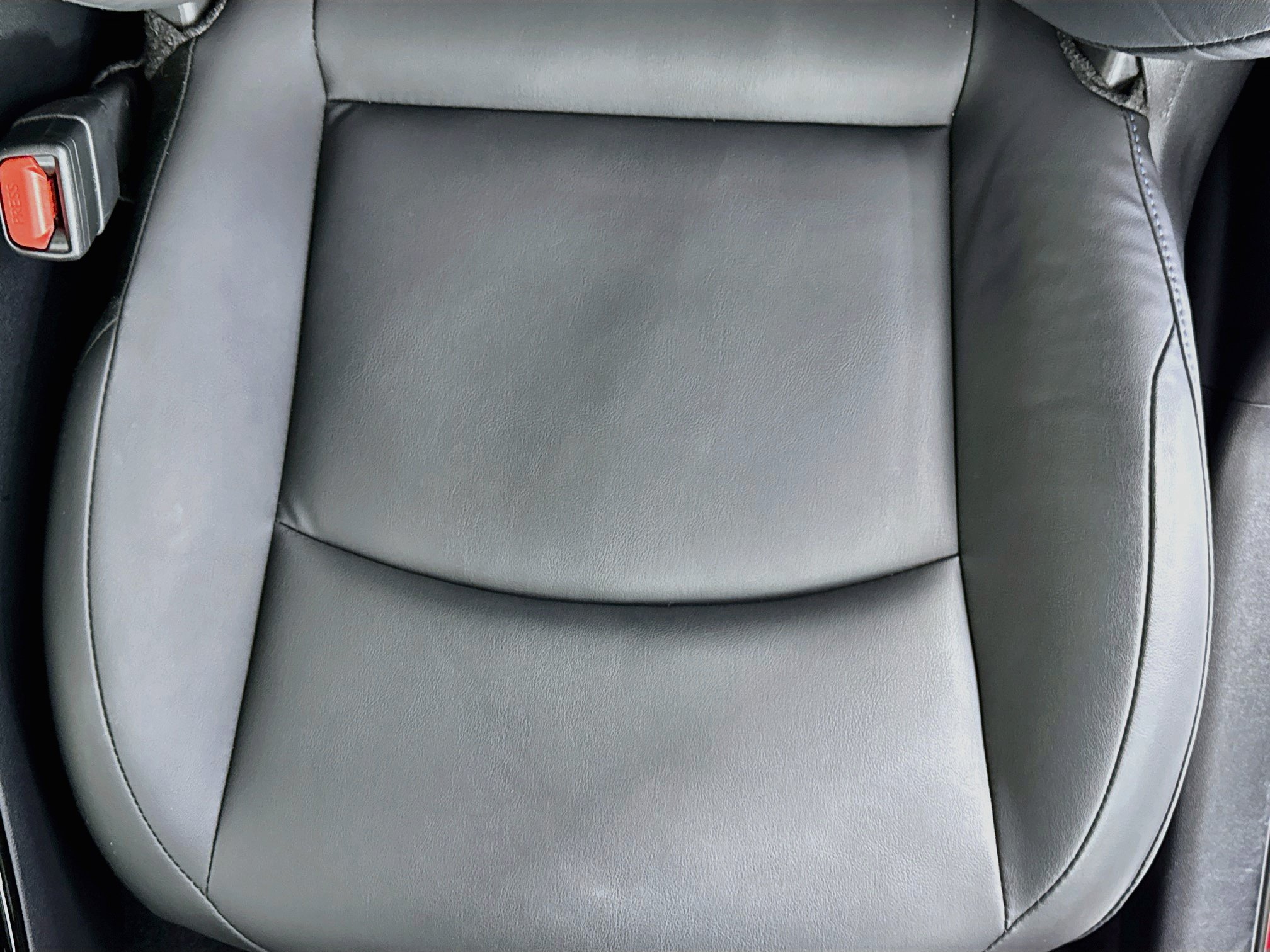 Certified 2022 Toyota Prius Limited w/ Premium Convenience Package FWD image 20