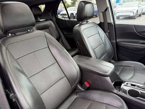 Used 2023 Chevrolet Equinox Premier FWD image 13