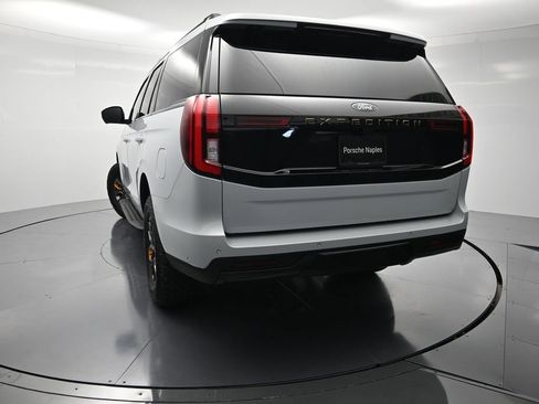 Used 2025 Ford Expedition Tremor AWD/4WD image 27