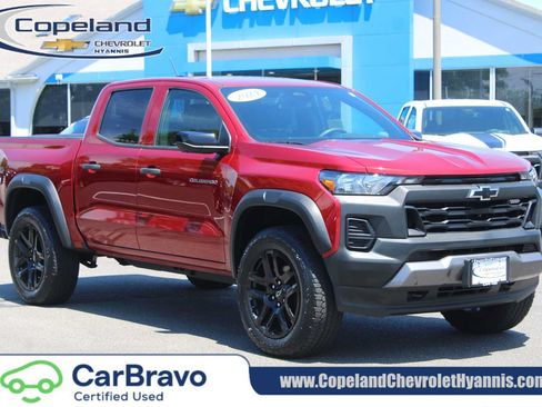 Used 2024 Chevrolet Colorado Trail Boss w/ Technology Package AWD/4WD image 1