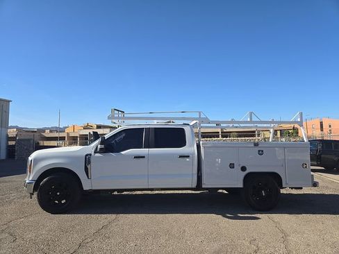 Used 2023 Ford F250 XL w/ XL Chrome Package image 5