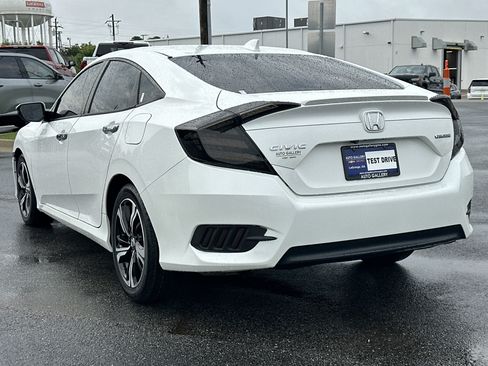 Used 2016 Honda Civic Touring image 8
