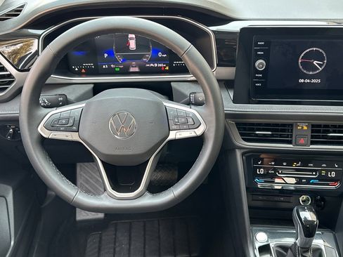 New 2025 Volkswagen Taos SE image 12