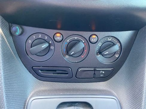 Used 2018 Ford Transit Connect XL FWD image 22