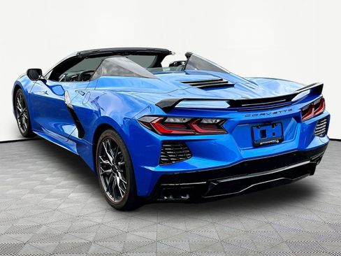 Used 2024 Chevrolet Corvette Stingray Preferred Conv w/ Z51 Performance Package RWD image 4