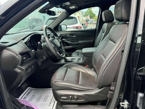 Used 2023 Chevrolet Traverse High Country AWD/4WD image 17