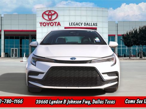 Used 2024 Toyota Corolla SE FWD image 5