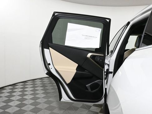 Used 2025 BMW X3 xDrive30i w/ Premium Package image 32