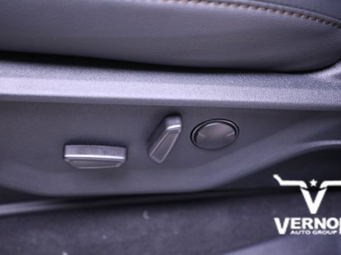 New 2026 Ford F250 Lariat w/ Black Appearance Package image 14