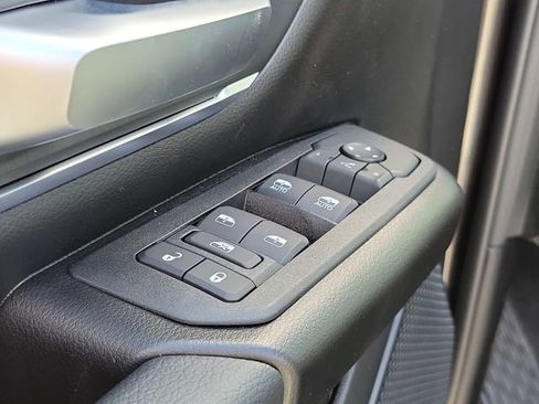 New 2026 RAM 1500 4x4 Crew Cab image 14