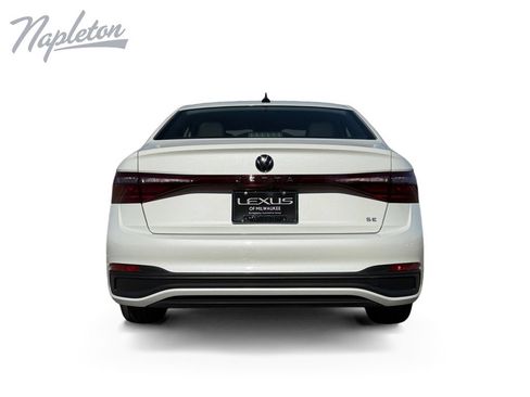 Used 2025 Volkswagen Jetta SE w/ Black Wheel Package FWD image 4