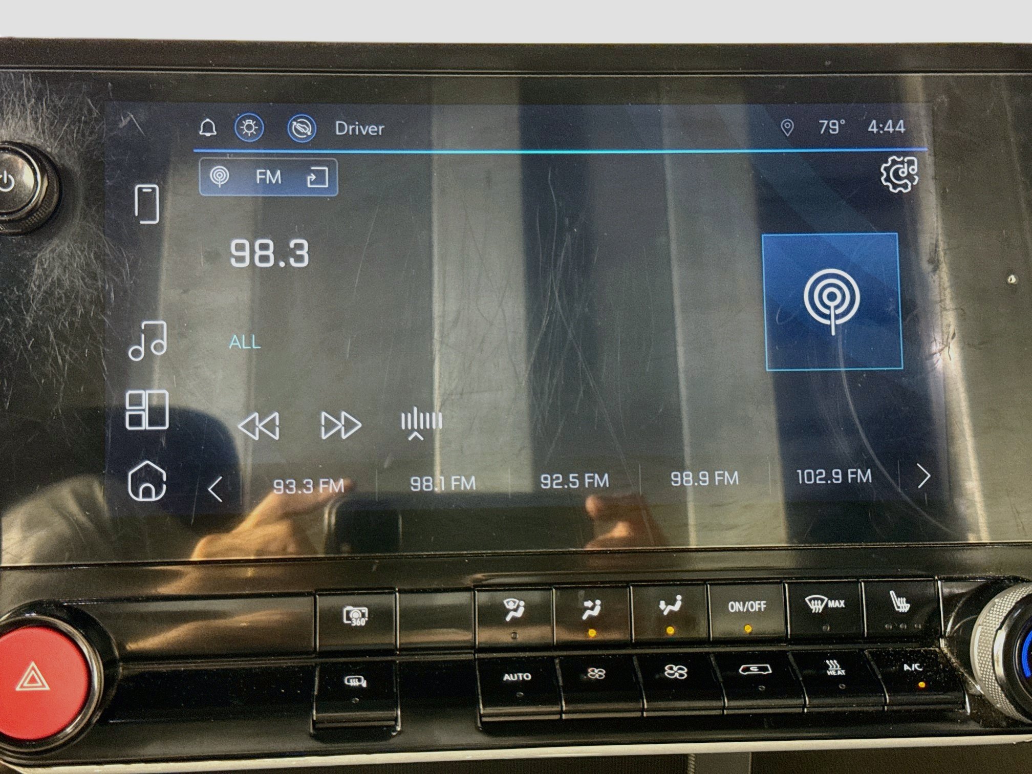 Used 2024 Chevrolet Brightdrop 600 w/ Commercial Equipment Package AWD/4WD image 17