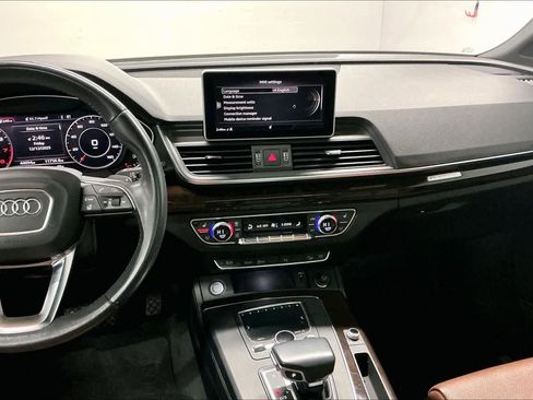 Used 2018 Audi Q5 2.0T Premium Plus w/ Premium Plus Package image 9