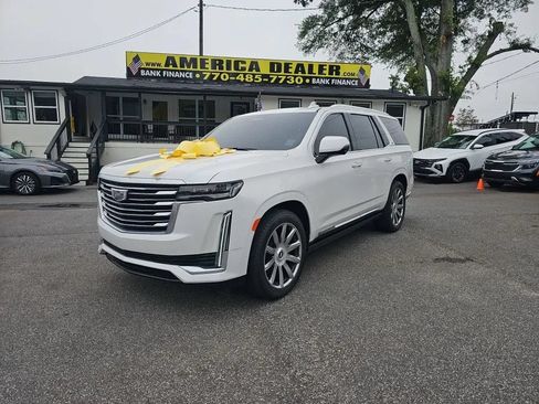 Used 2021 Cadillac Escalade Premium Luxury Platinum RWD image 37