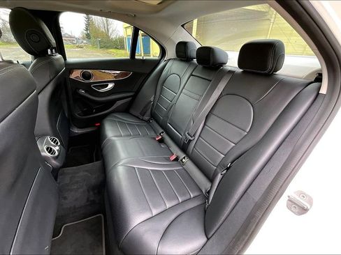 Used 2018 Mercedes-Benz C 300 4MATIC Sedan image 22