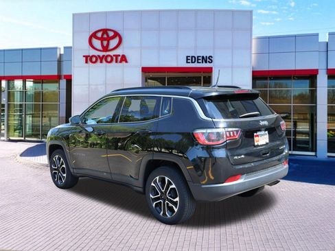 Used 2022 Jeep Compass Limited AWD/4WD image 7