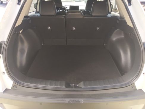 Used 2023 Toyota Corolla Cross XLE w/ Convenience Package image 31