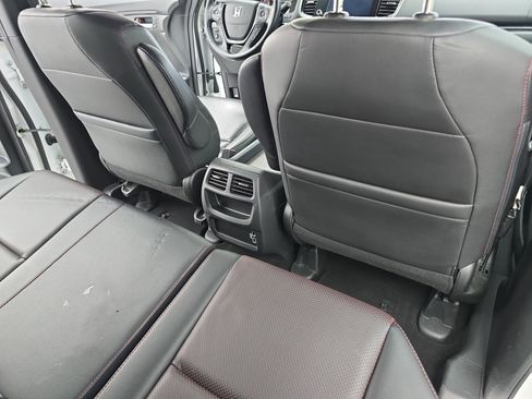 Used 2021 Honda Ridgeline Black Edition image 11