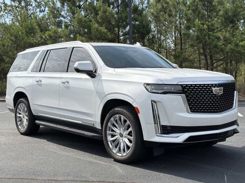 Used 2023 Cadillac Escalade ESV Premium Luxury AWD/4WD image 37