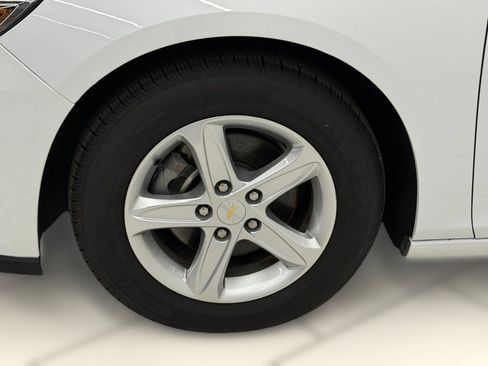 Used 2024 Chevrolet Malibu LT FWD image 11