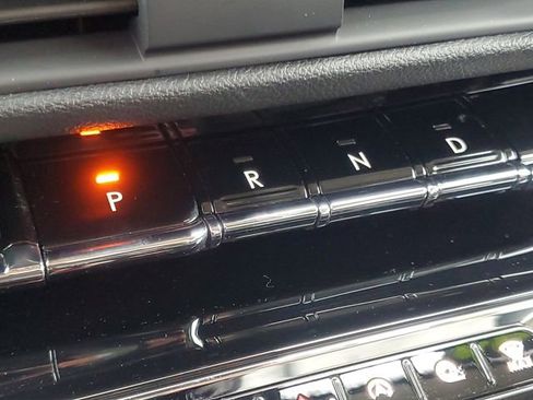 Certified 2023 Lincoln Corsair Standard w/ Equipment Group 101A image 27