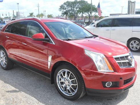 Used 2010 Cadillac SRX Premium AWD/4WD image 4