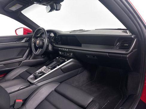 Used 2020 Porsche 911 Carrera RWD image 30