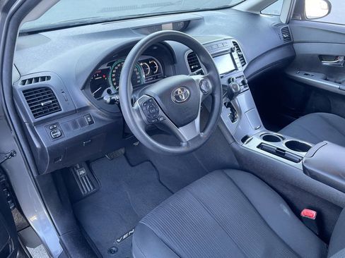 Used 2015 Toyota Venza LE image 11
