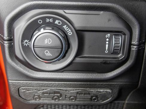 New 2025 Jeep Gladiator Sport image 31