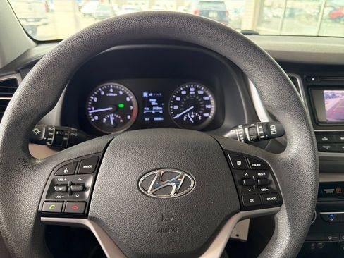 Used 2017 Hyundai Tucson SE w/ SE Popular Package 02 FWD image 26