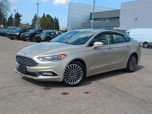 Used 2017 Ford Fusion SE w/ Fusion SE Technology Package AWD/4WD image 1