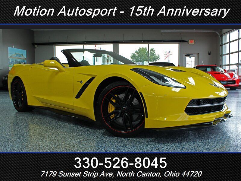 Used 2017 Chevrolet Corvette Stingray Convertible RWD image 2