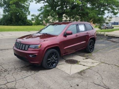 Used 2022 Jeep Grand Cherokee Laredo X AWD/4WD image 27