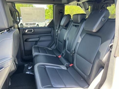 New 2026 Ford Bronco Outer Banks AWD/4WD image 24