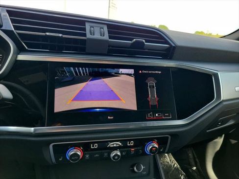 Certified 2025 Audi Q3 2.0T Premium AWD/4WD image 15