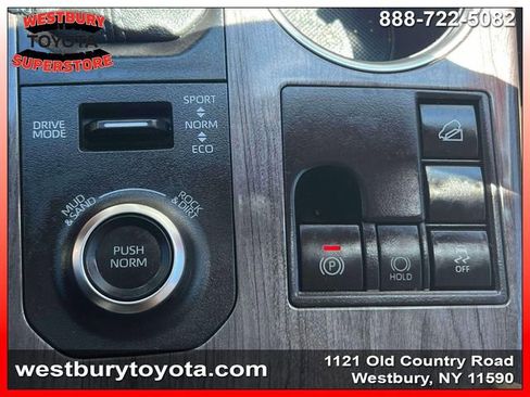 Used 2023 Toyota Highlander Limited AWD/4WD image 33
