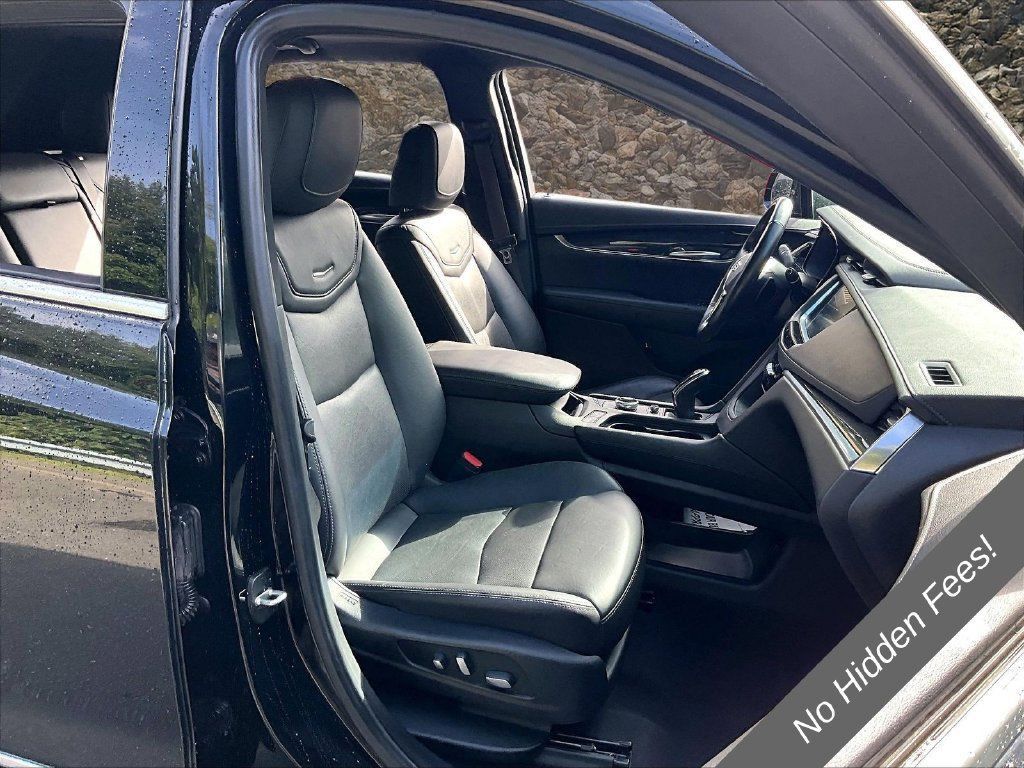 Used 2020 Cadillac XT5 Premium Luxury FWD image 7