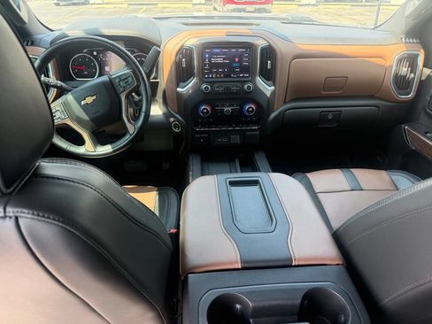 Used 2022 Chevrolet Silverado 3500 High Country AWD/4WD image 25